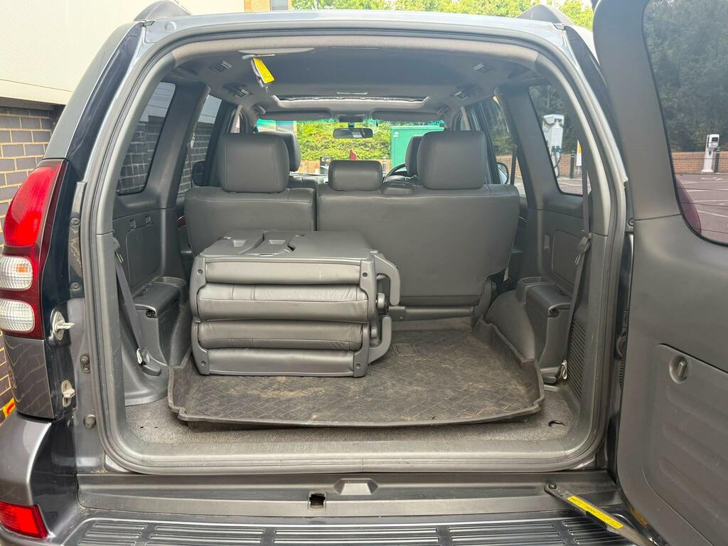 Toyota Land Cruiser D-4d Invincible Grey #39