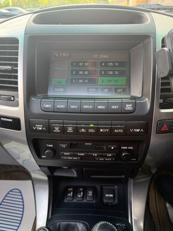 Toyota Land Cruiser D-4d Invincible Grey #29