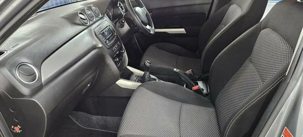 Suzuki Vitara 1.6 Sz5 Allgrip Rugged Pack Black #8