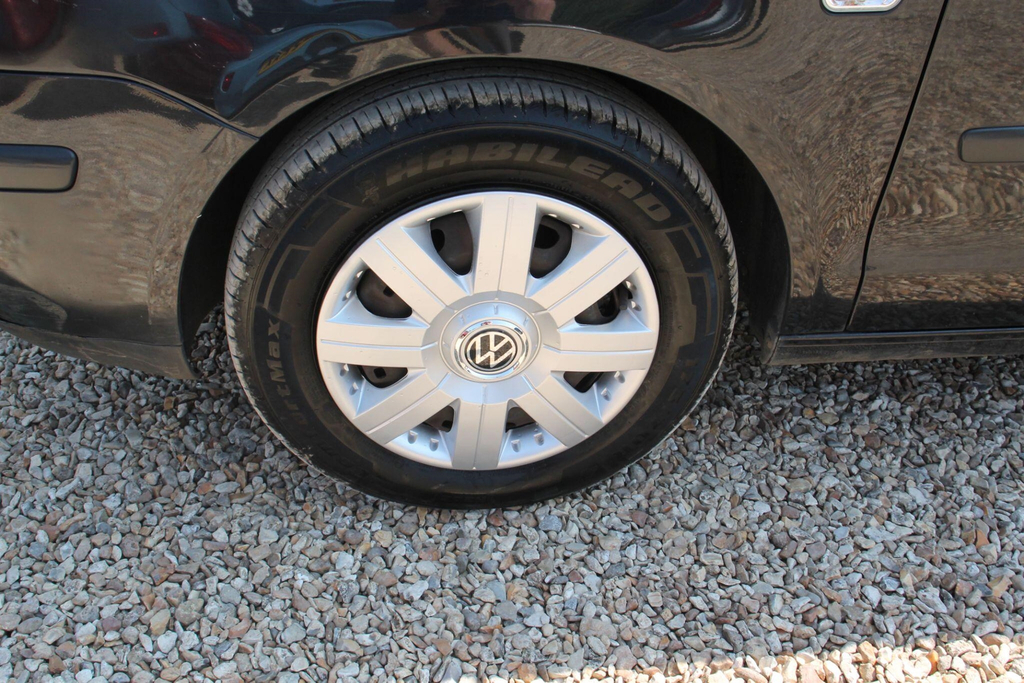 Volkswagen Polo E #24