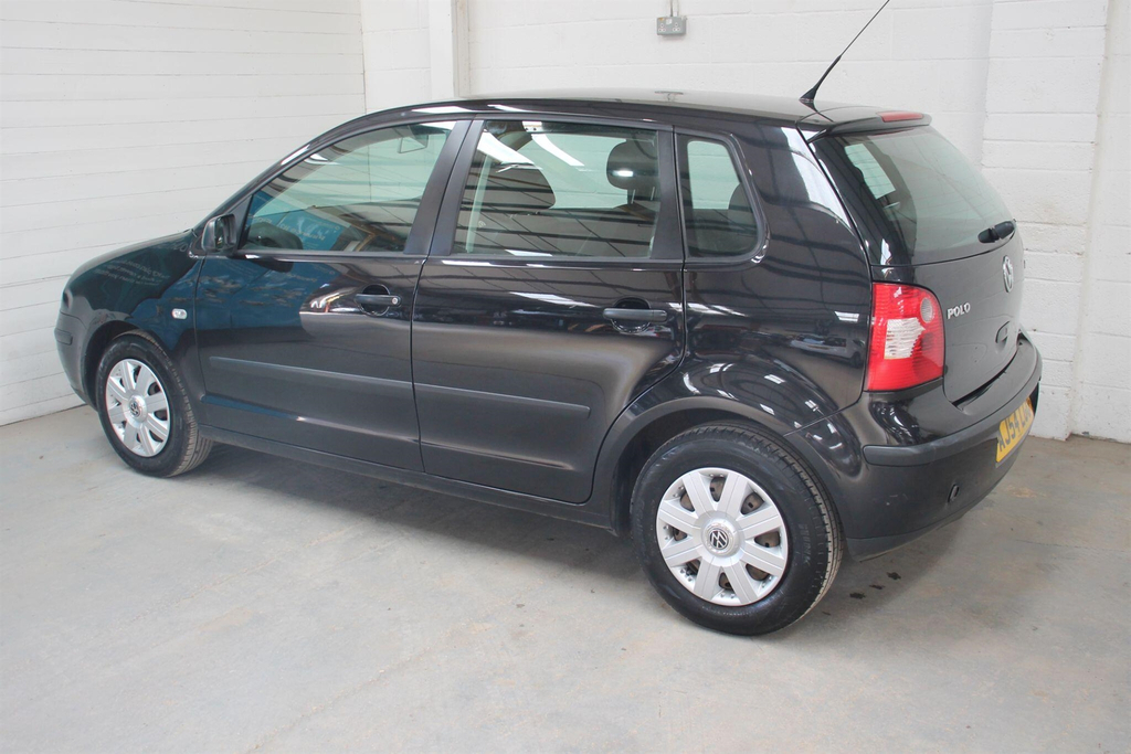 Volkswagen Polo E #8