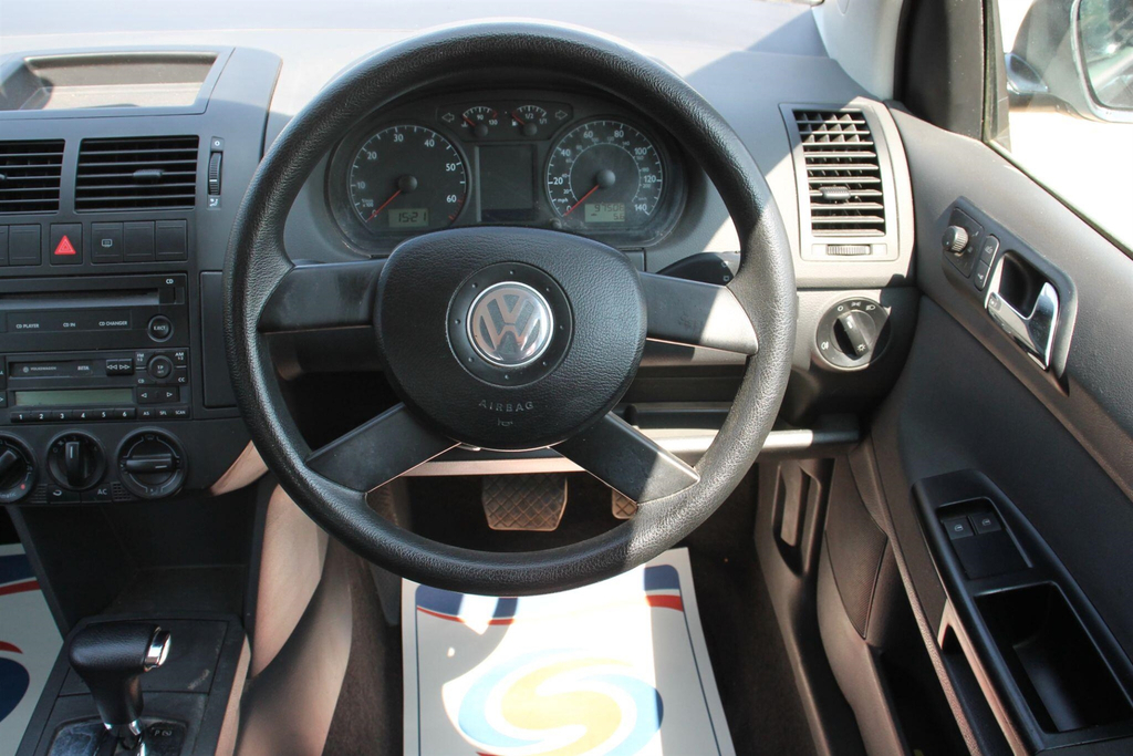 Volkswagen Polo E #21