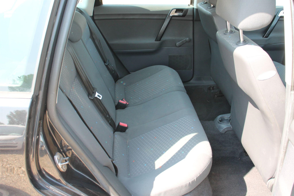 Volkswagen Polo E #18