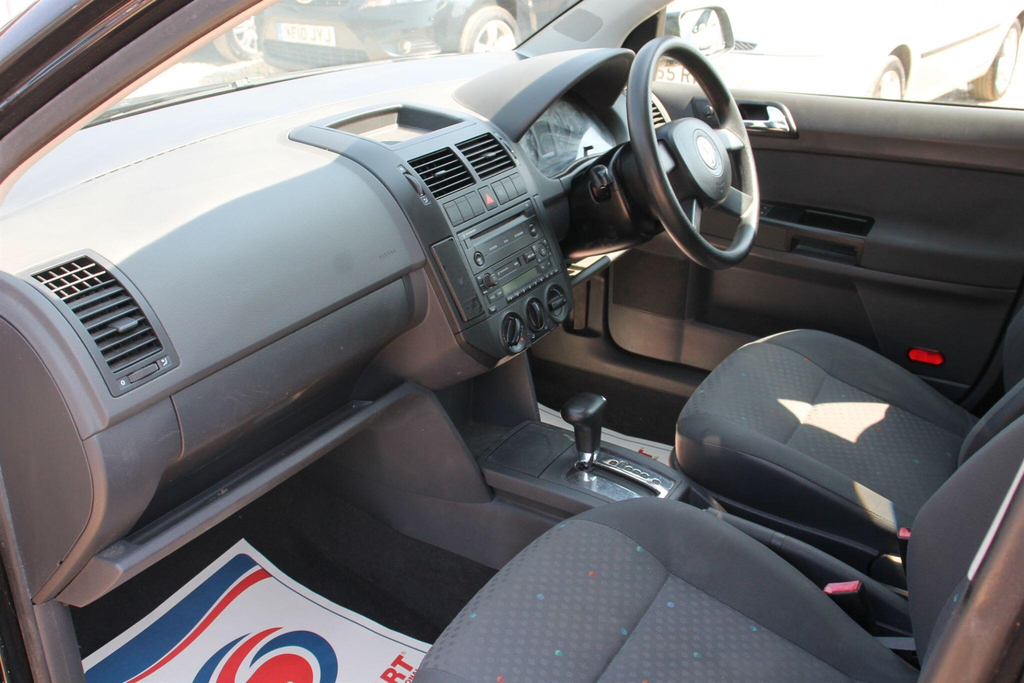 Volkswagen Polo E #16