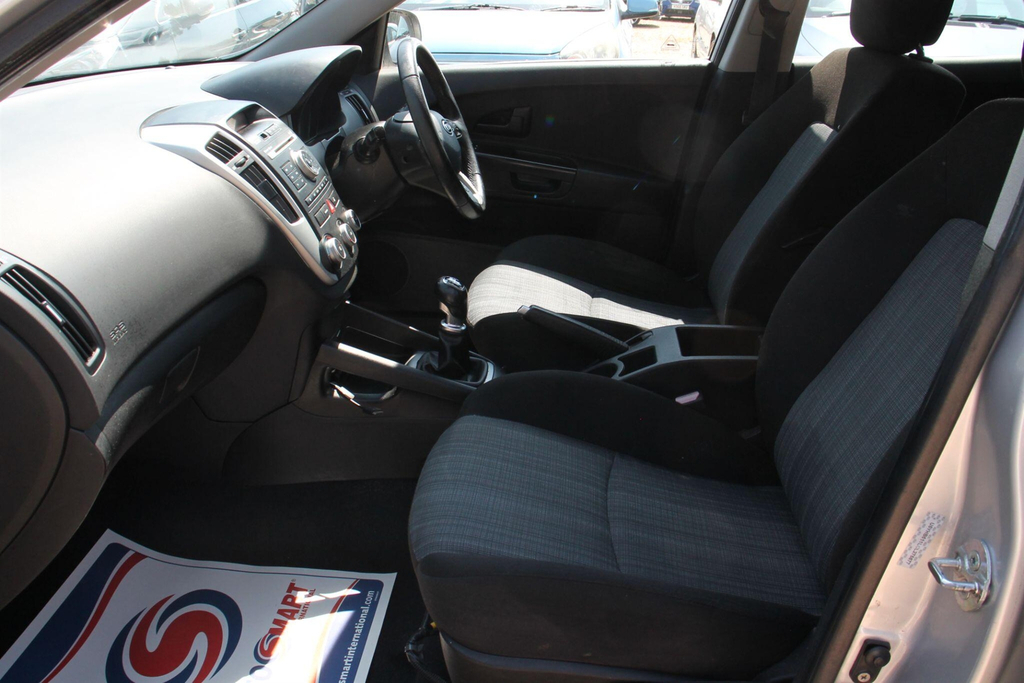 Kia Ceed 1.6 2 Sports Wagon Euro 5 Grey #14
