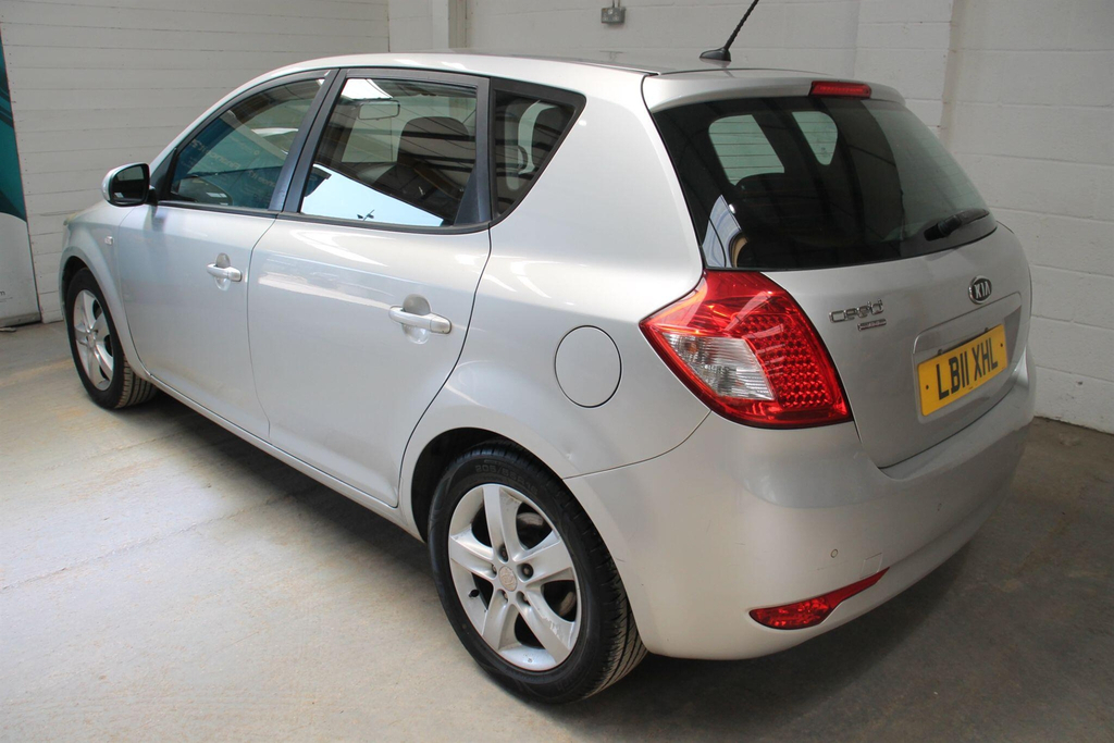 Kia Ceed 1.6 2 Sports Wagon Euro 5 Grey #9