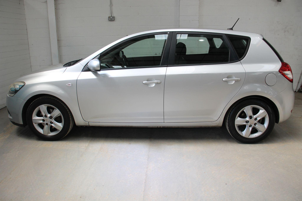 Kia Ceed 1.6 2 Sports Wagon Euro 5 Grey #8