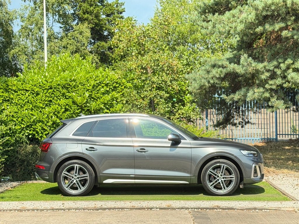 Audi SQ5 Suv DE22RKU Grey #2
