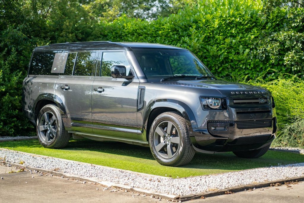 Land Rover Defender 130 3L X-dynamic Hse Grey