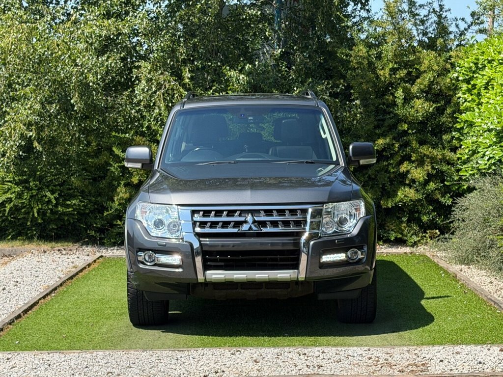 Mitsubishi Shogun 3.2 Di-d Sg3 7 Seat Large Family Suv 4X4 Au Green #10