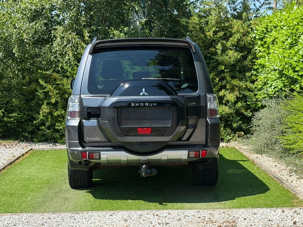 Mitsubishi Shogun 3.2 Di-d Sg3 7 Seat Large Family Suv 4X4 Au Green #6