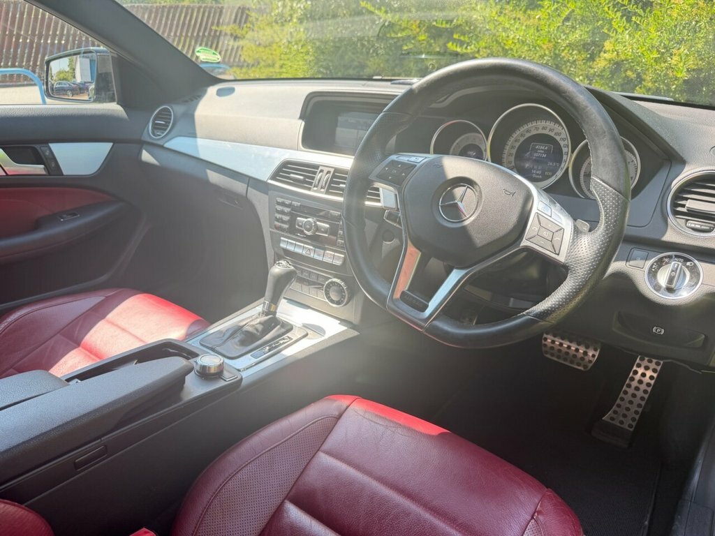 Mercedes-Benz C Class 2.1L Amg Sport Black #3