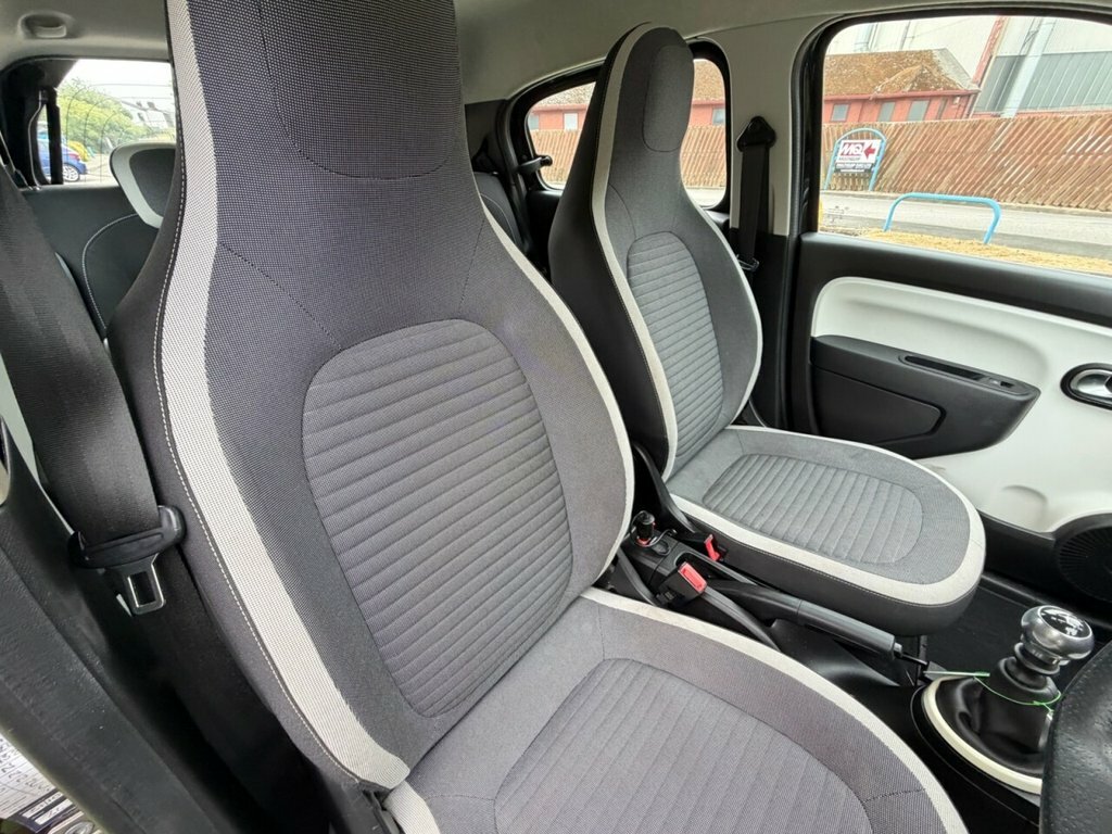 Renault Twingo 1.0 Play Sce 70 Bhp Red #12