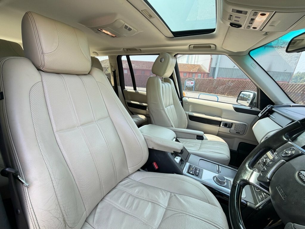 Land Rover Range Rover 4.4 Tdv8 Vogue Gold #17