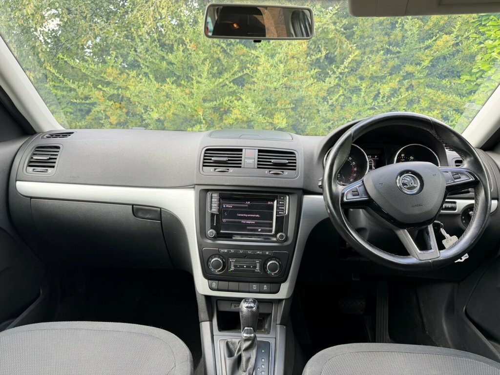 Skoda Yeti 1.2 Tsi S Red #10