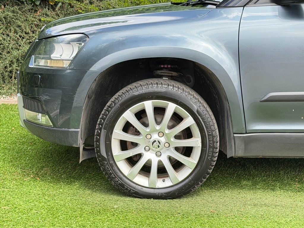 Skoda Yeti 1.2 Tsi S Red #7
