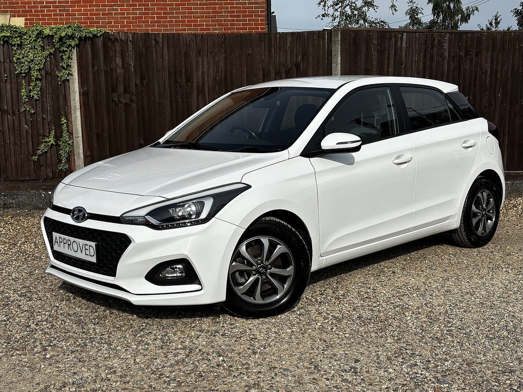 Hyundai I20 T-gdi Se White #4