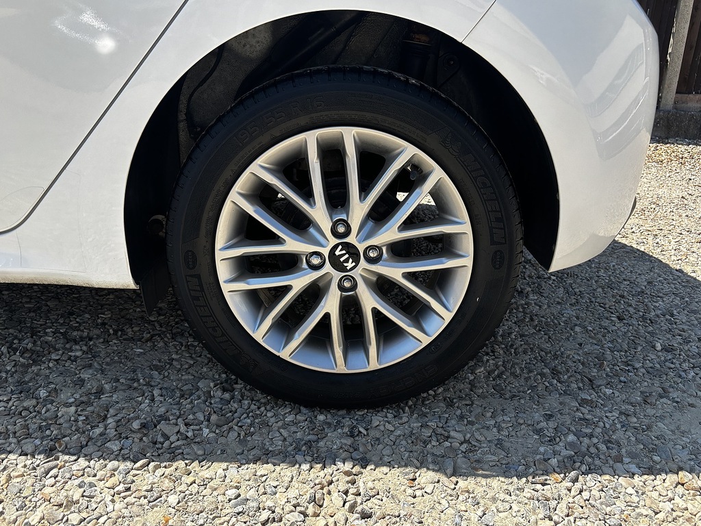 Kia RIO T-gdi 3 White #6