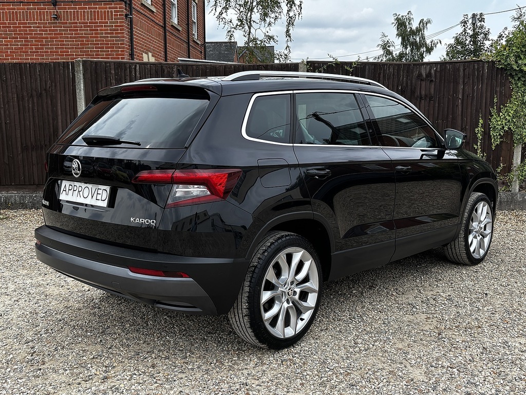 Skoda Karoq Tsi Edition BP18KVU Black #6