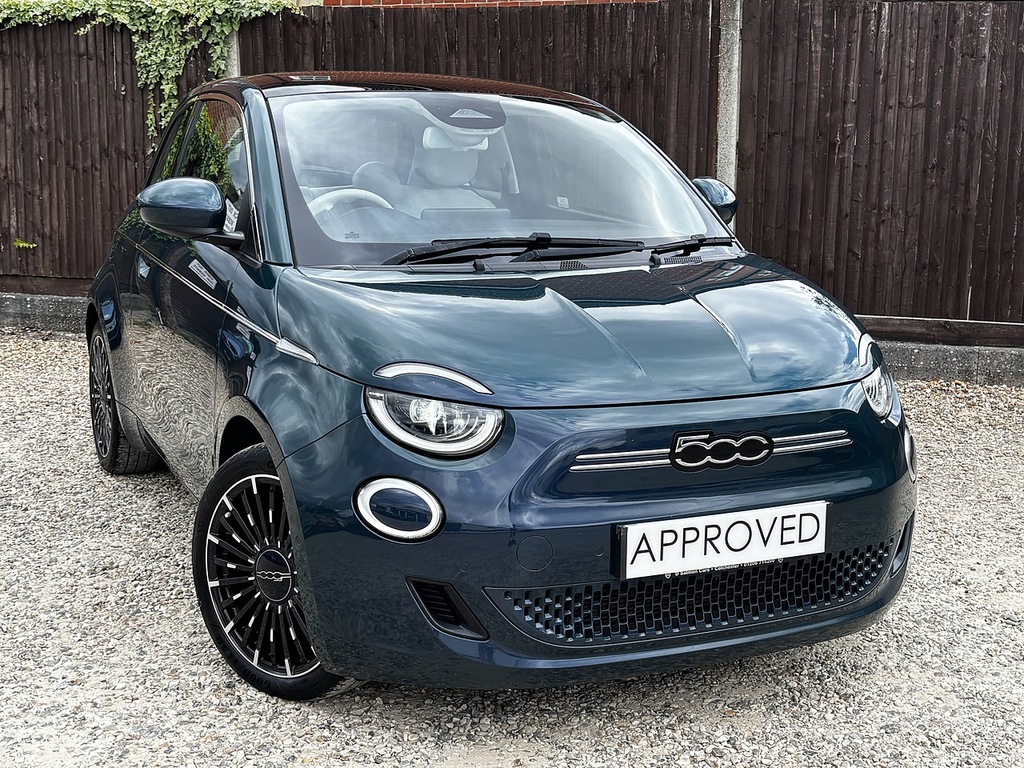 Fiat 500E La Prima Green #6