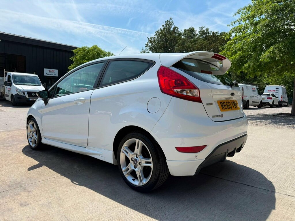 Ford Fiesta 1.6 Td Zetec S White #3