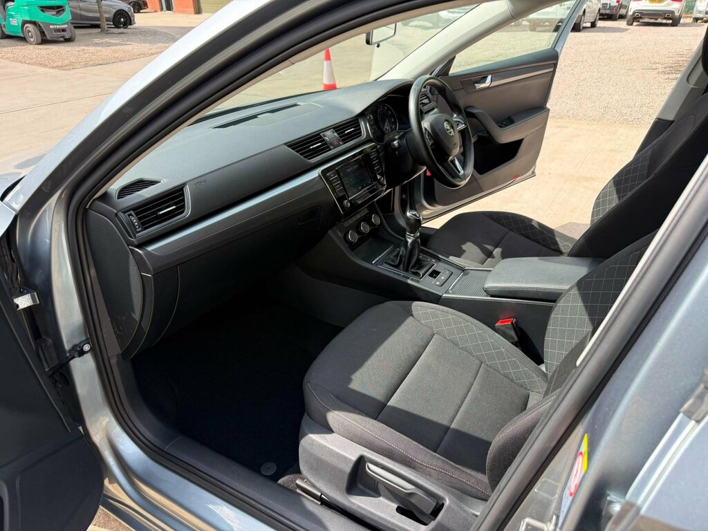 Skoda Superb 2.0 Tdi Cr Se L Executive Dsg Blue #30