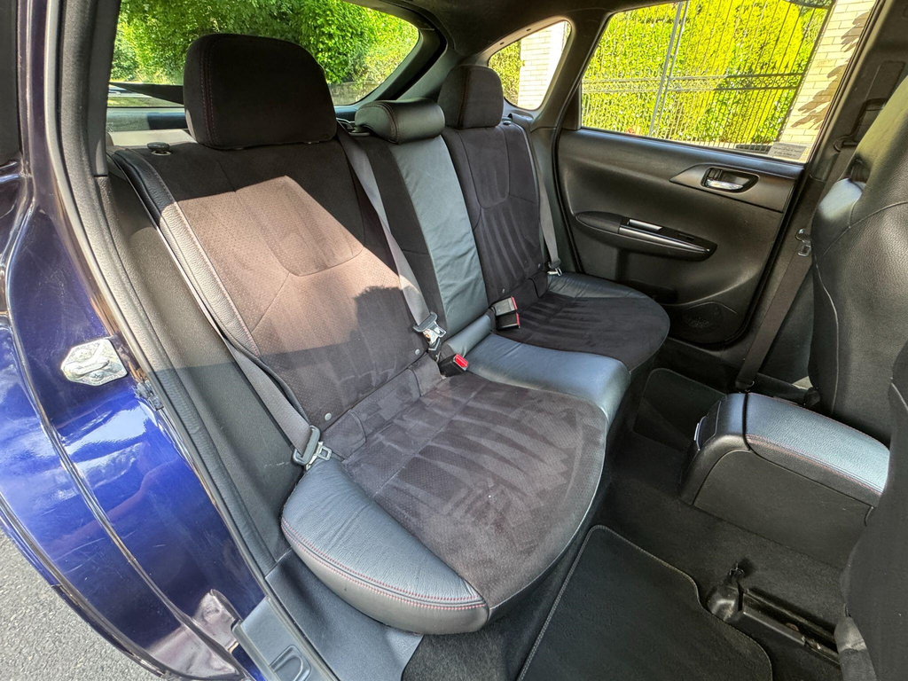 Subaru WRX STI Saloon 2.5 T Type Uk 201262 Silver #38