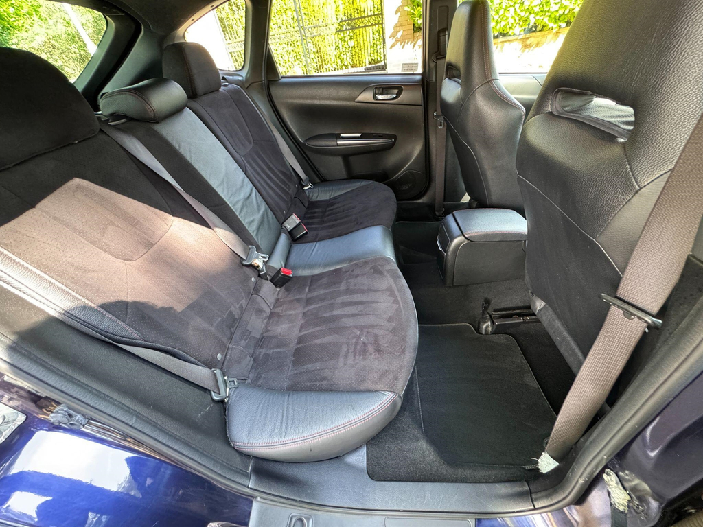 Subaru WRX STI Saloon 2.5 T Type Uk 201262 Silver #61