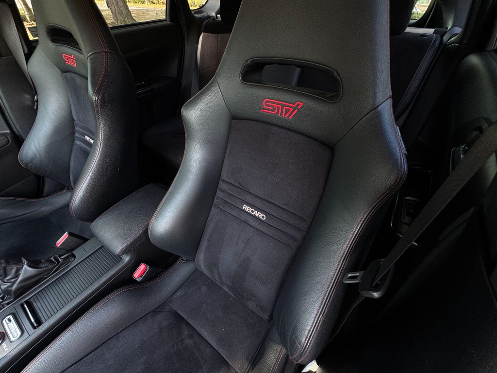 Subaru WRX STI Saloon 2.5 T Type Uk 201262 Silver #33