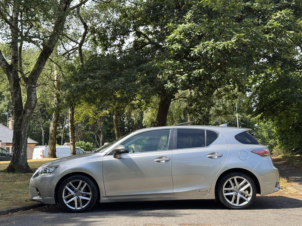 Lexus CT 1.8 200H Advance Plus Hatchback Hybrid #3