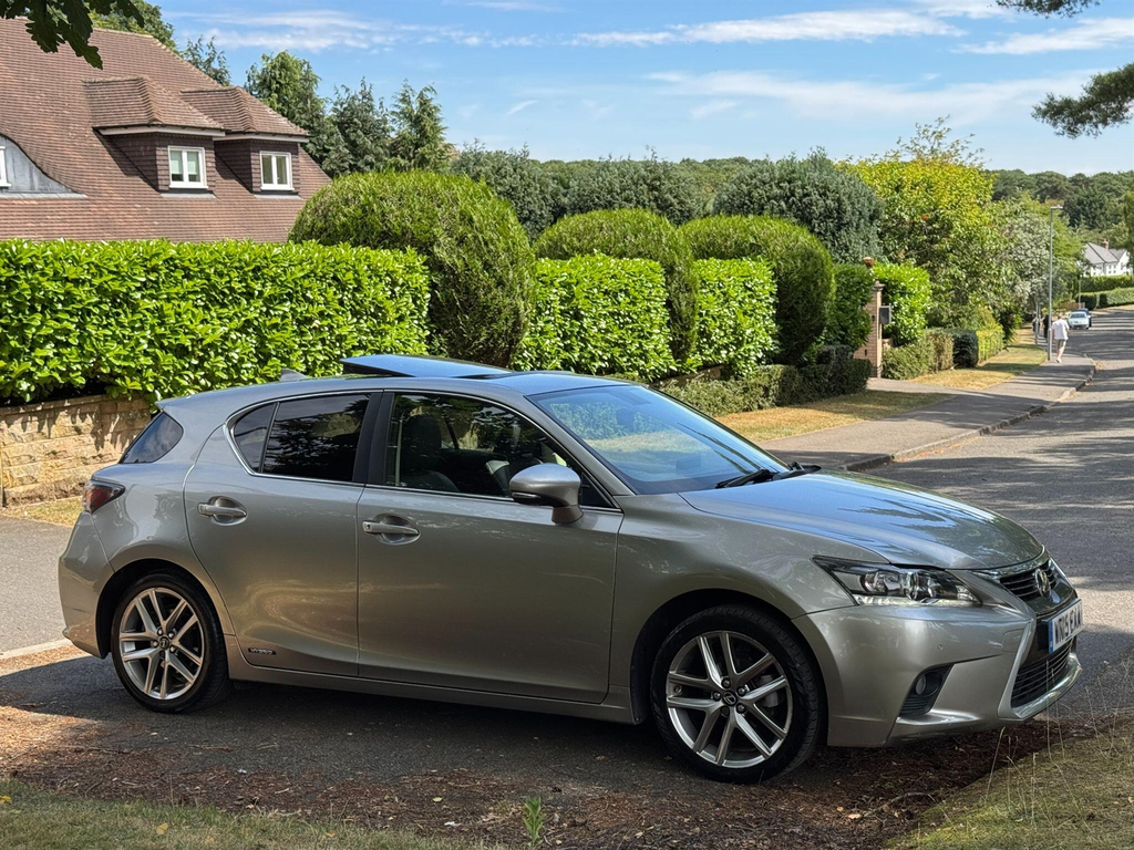 Lexus CT 1.8 200H F Sport Cvt Euro 6 S S White #39