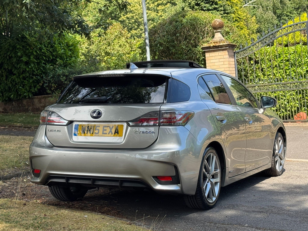 Lexus CT 1.8 200H F Sport Cvt Euro 6 S S White #60
