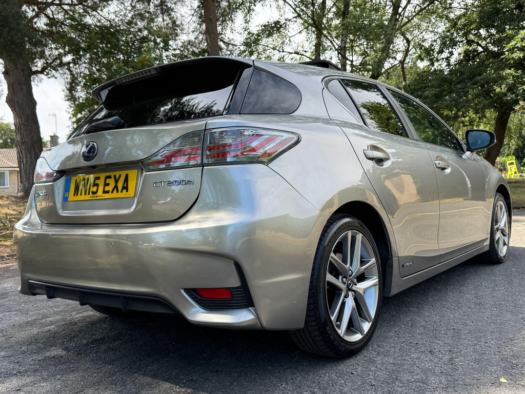 Lexus CT 1.8 200H F Sport Cvt Euro 6 S S White #28