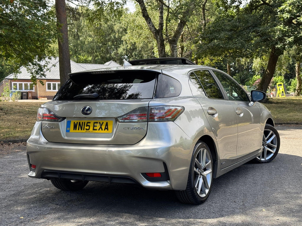 Lexus CT 1.8 200H F Sport Cvt Euro 6 S S White #18