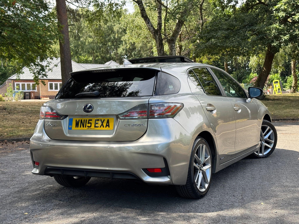 Lexus CT 1.8 200H F Sport Cvt Euro 6 S S White #58