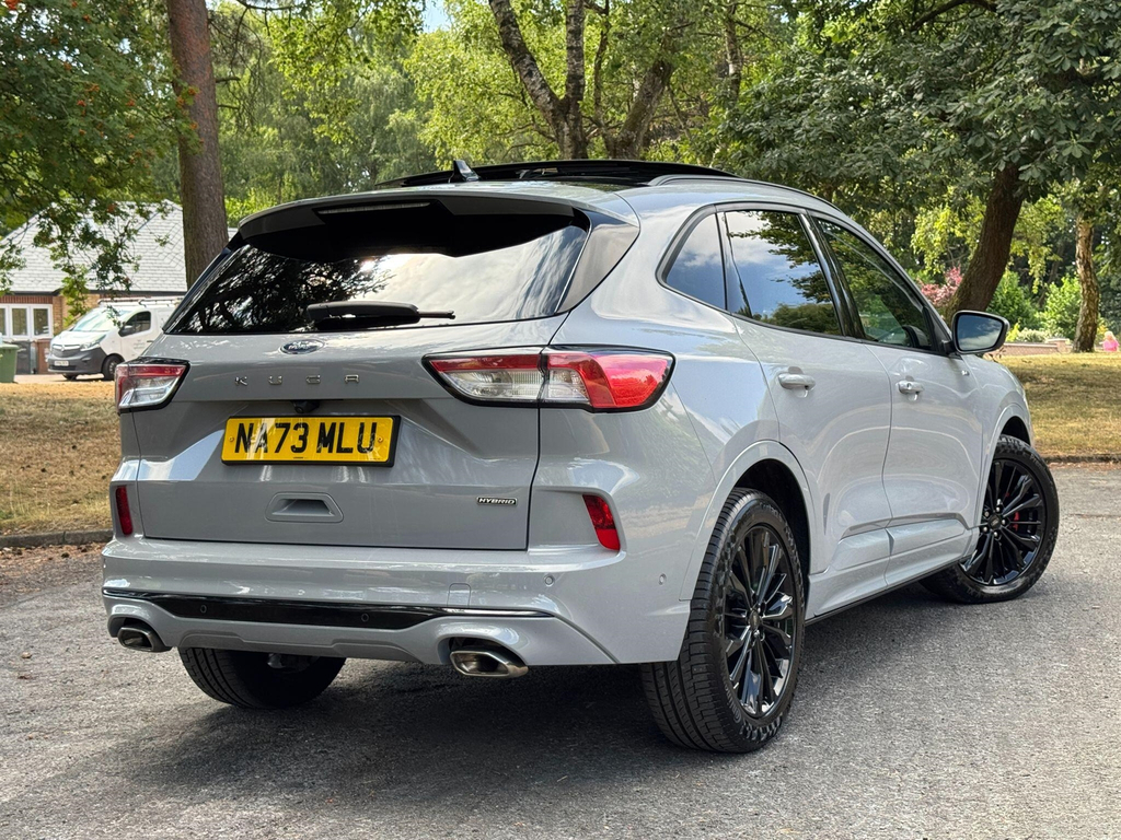 Ford Kuga 2.5H Duratec Graphite Tech Edition Suv  #2