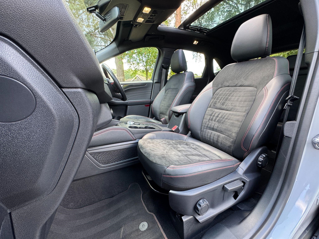 Ford Kuga 2.5H Duratec Graphite Tech Edition Suv  #5