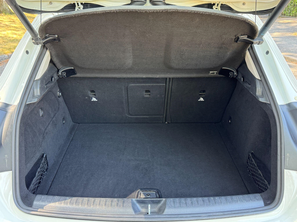 Mercedes-Benz GLA Class Green #28