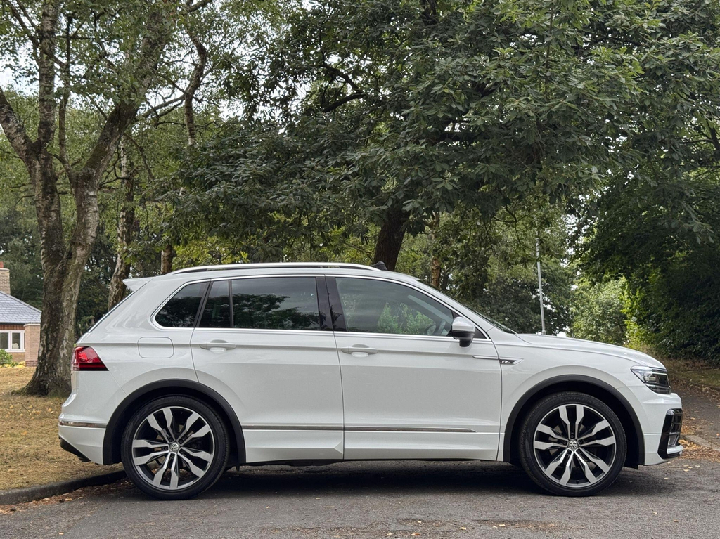 Volkswagen Tiguan 2.0 Tdi R-line Suv Dsg 4Motion Euro 6 White #3
