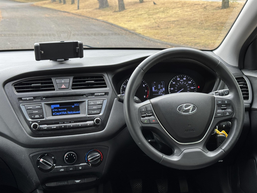 Hyundai I20 1.2 S Air White #21