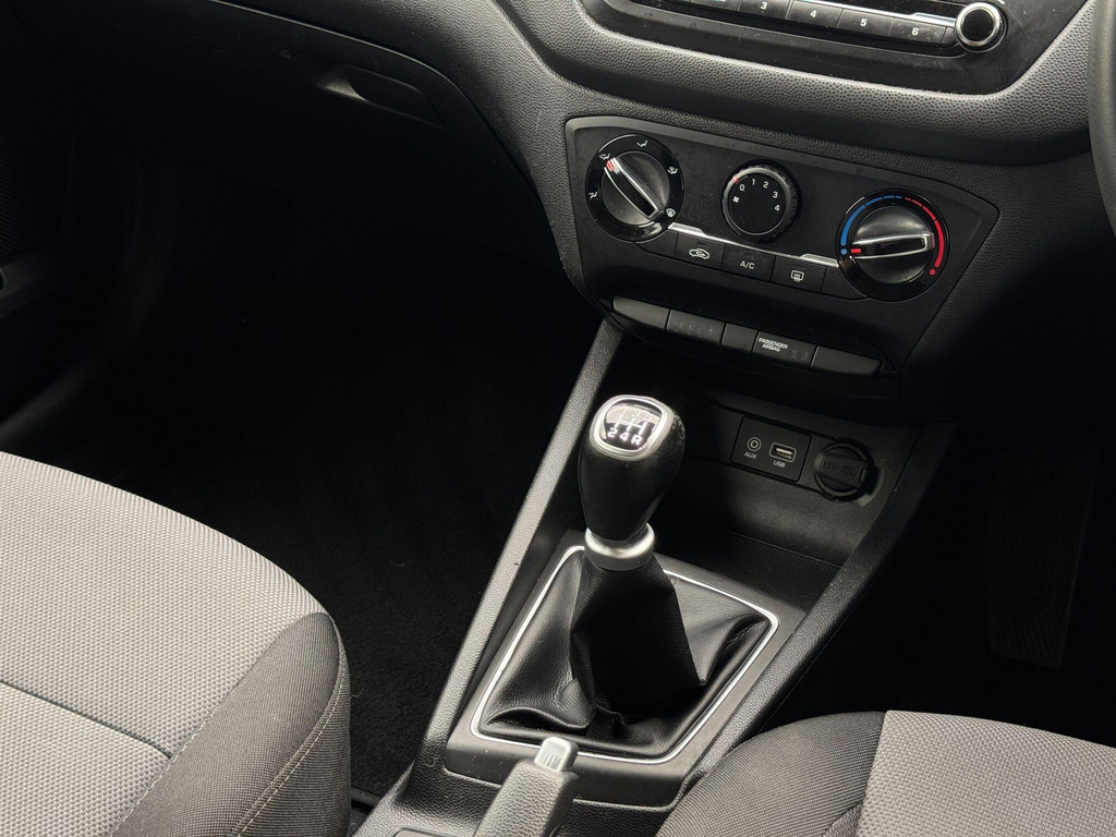 Hyundai I20 1.2 S Air White #45