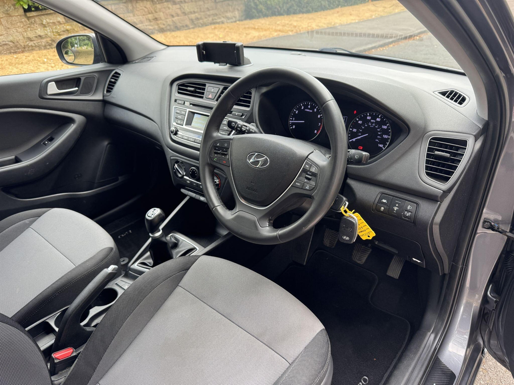 Hyundai I20 1.2 S Air White #23
