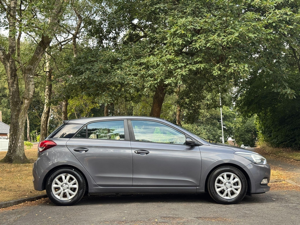 Hyundai I20 1.2 Se Hatchback Euro 6 84 Ps Grey #3