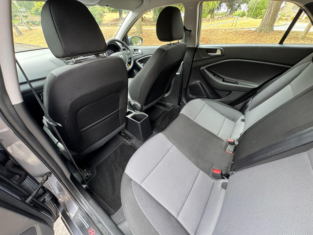 Hyundai I20 1.2 S Air White #10