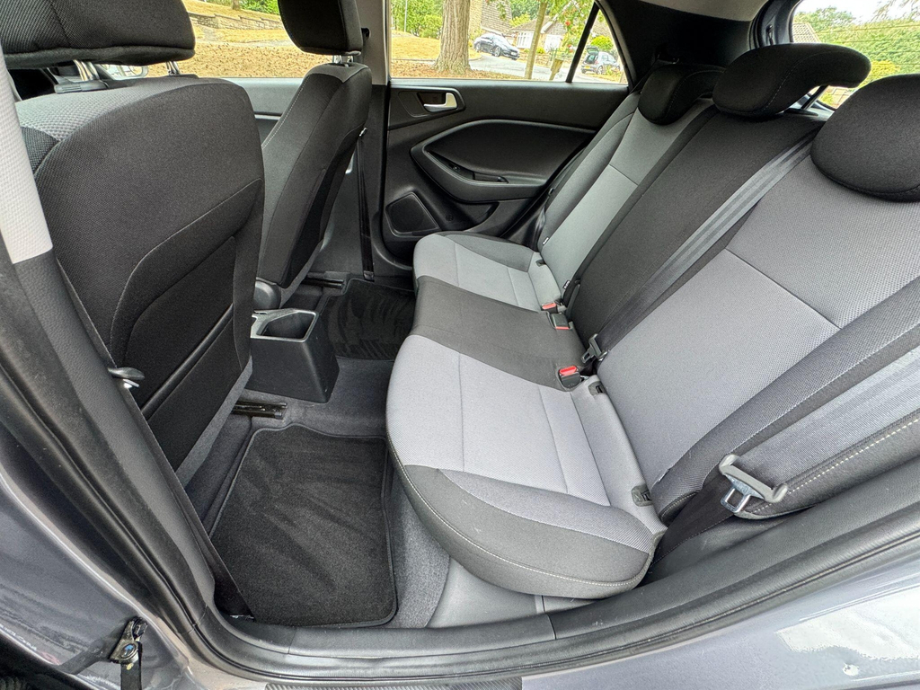 Hyundai I20 1.2 S Air White #51
