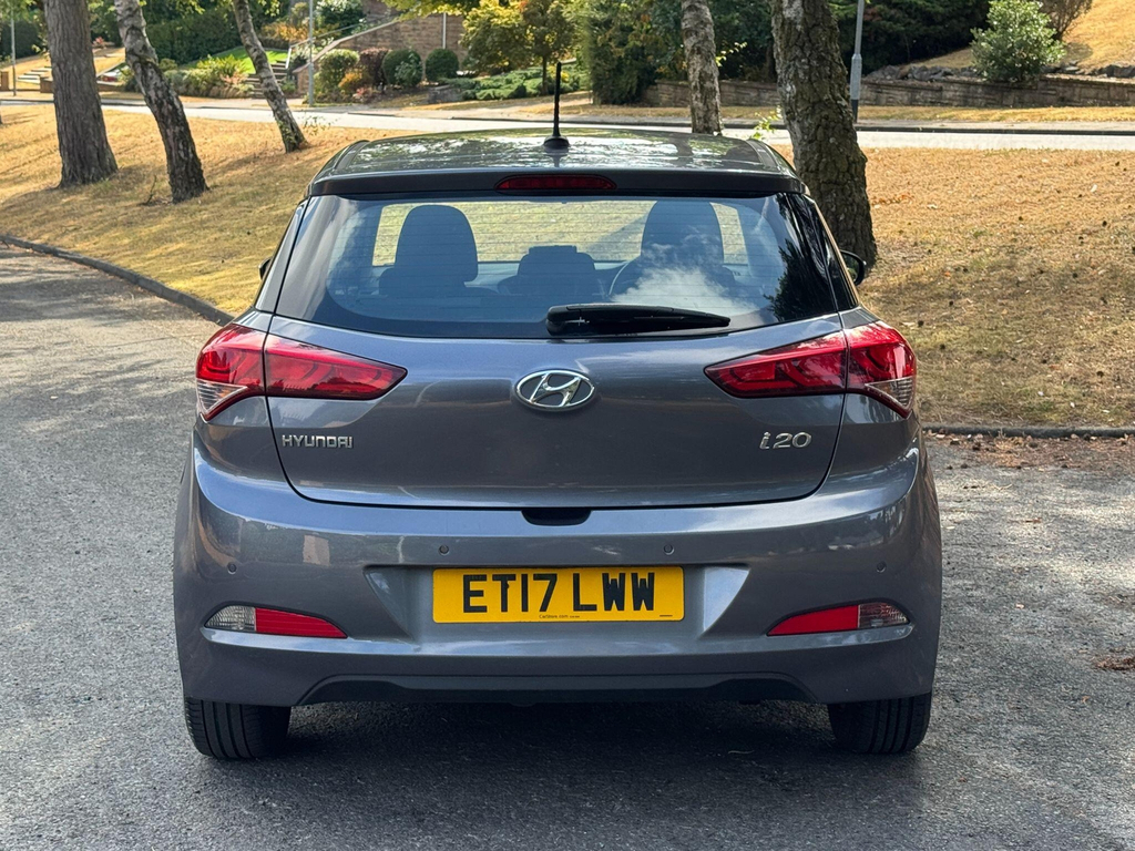 Hyundai I20 1.2 S Air White #40