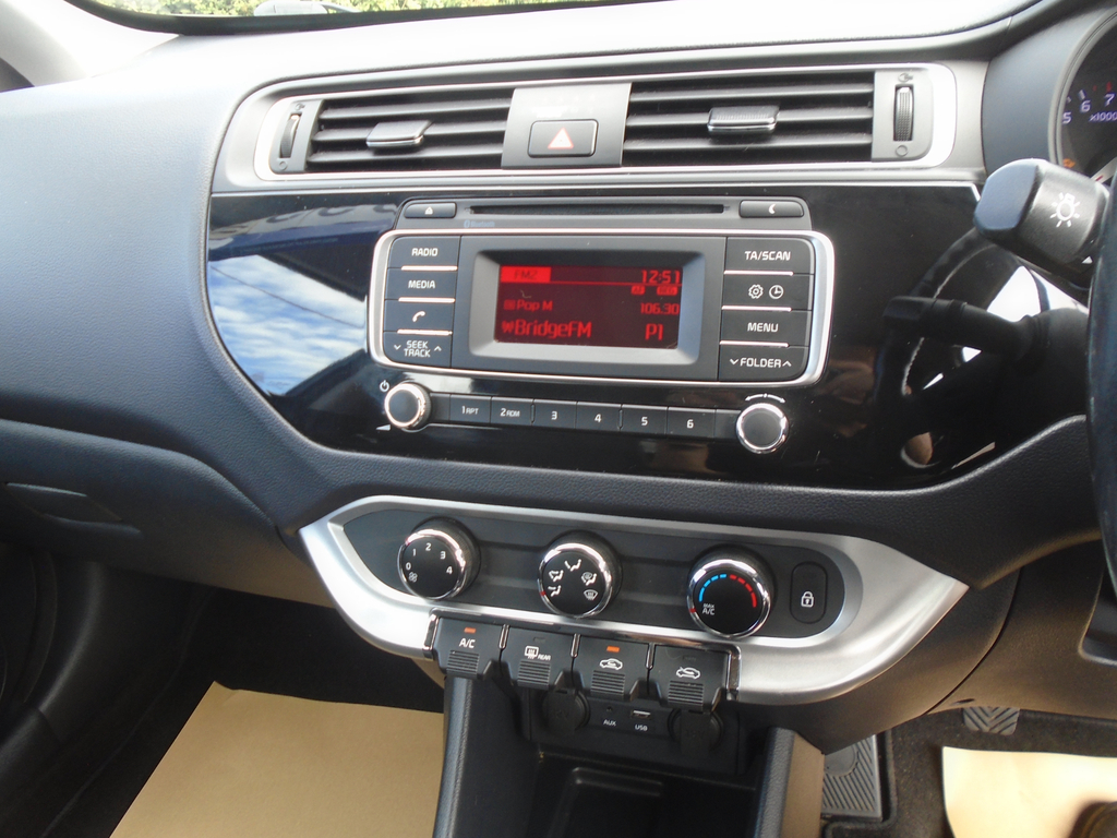 Kia RIO 1.25 1 Euro 6 White #11