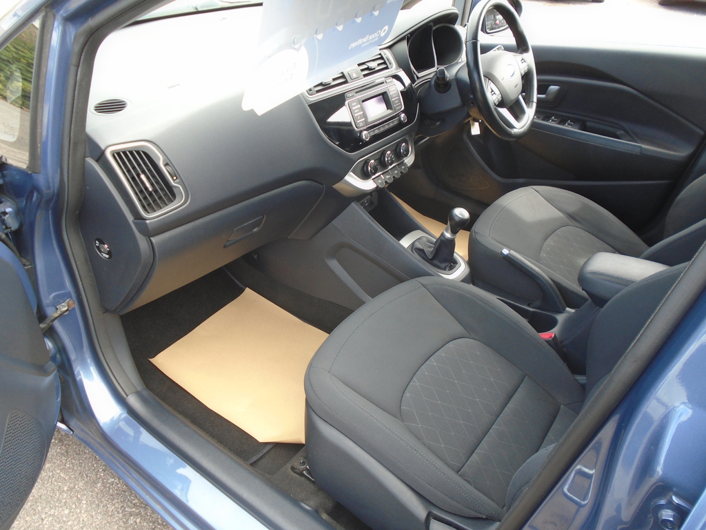 Kia RIO 1.25 1 Euro 6 White #16