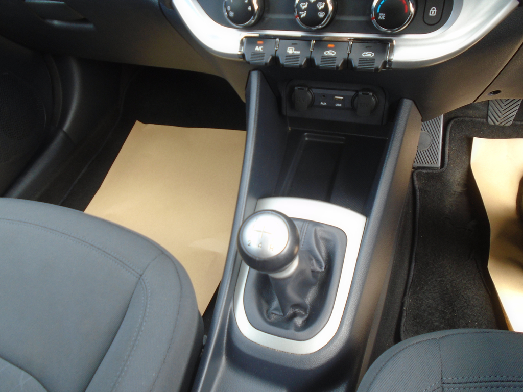 Kia RIO 1.25 1 Euro 6 White #12