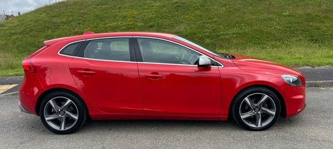 Volvo V40 1.6 V40 R-design Red #3